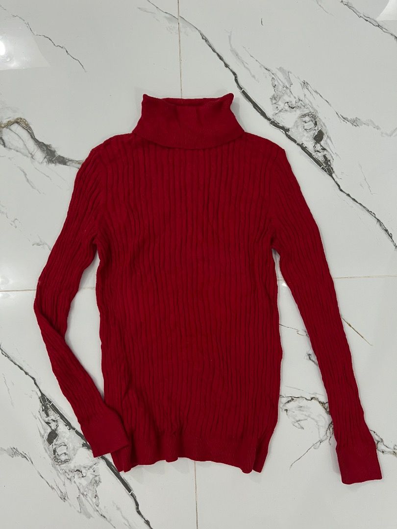 Red Ribbed Turtleneck Long Sleeve Sweater (Category: Longsleeves) located in Baguio. Submitted by pureearth.5f1c08 (Listing ID 1466227874, Image 1). Description: - Color: wine red -size: small-medium - Style: Turtleneck sweater with a fitted silhouette and long sleeves - Material: Soft ribbed knit, great for cold weather layering - Versatility: Classic design that pairs easily with jeans or skirts - Condition: Clean, no obvious flaws spotted.