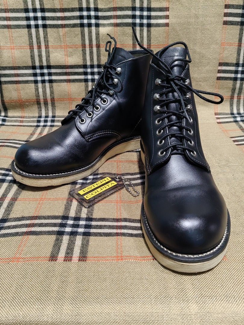 RED WING 8165 (Category: Boots) located in Baguio. Submitted by curated_luxe_brandeds (Listing ID 1466193207, Image 3). Description: RED WING 8165 AUTHENTIC PAIR US 9.5D MENS FITS 10 TO 10.5 MENS SNEAKERS PHP 6580+SF SEE PICS FOR DETAILS EXCELLENT CONDITION COLOR MAY VARY DUE TO LIGHTING MOP BDO /GCASH NO COD /COP PHYSICAL STORE :STALL 324A THIRD FLOOR SKYWORLD SESSION ROAD BAGUIO CITY FB PAGE /CAROUSELL : curated_luxe_brandeds FACEBOOK SELLING A