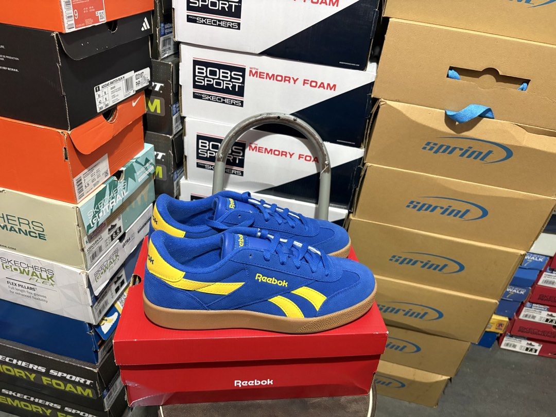 REEBOK SUEADE ORIGINAL (Category: Sneakers) located in Taguig. Submitted by rajiepenaf34481 (Listing ID 1466322184, Image 3). Description: 💯% ORIGINAL 💯 % BRAND NEW 💯 % LEGIT SELLER ✅GOLF SHOES SIZE: 8.5 US WOMEN BELOW SRP FROM: 4,999❌ NOW: 1,800✅ SHIP VIA ✅LALAMOVE ✅LBC (OUTSIDE MANILA) ✅J&T MOP: COD COP GCASH ITEM CHECK BEFORE PAYMENT WILLING FOR MEET UP SA MALAPIT LOCATION: Taguig City.