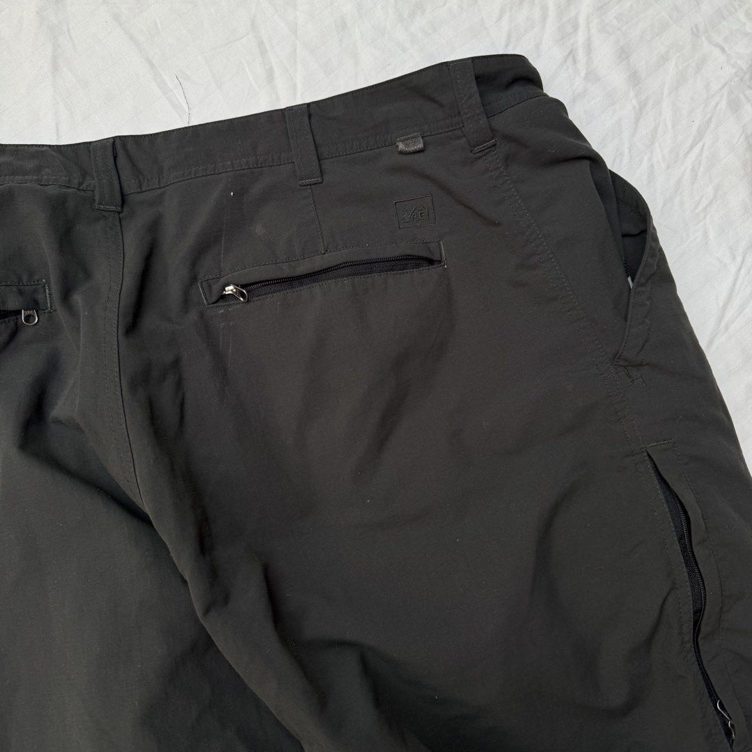 REI PANTS (Category: Jeans) located in Pasig City. Submitted by jaaard (Listing ID 1466328444, Image 3). Description: Size 34x30 Rei pants in good condition.