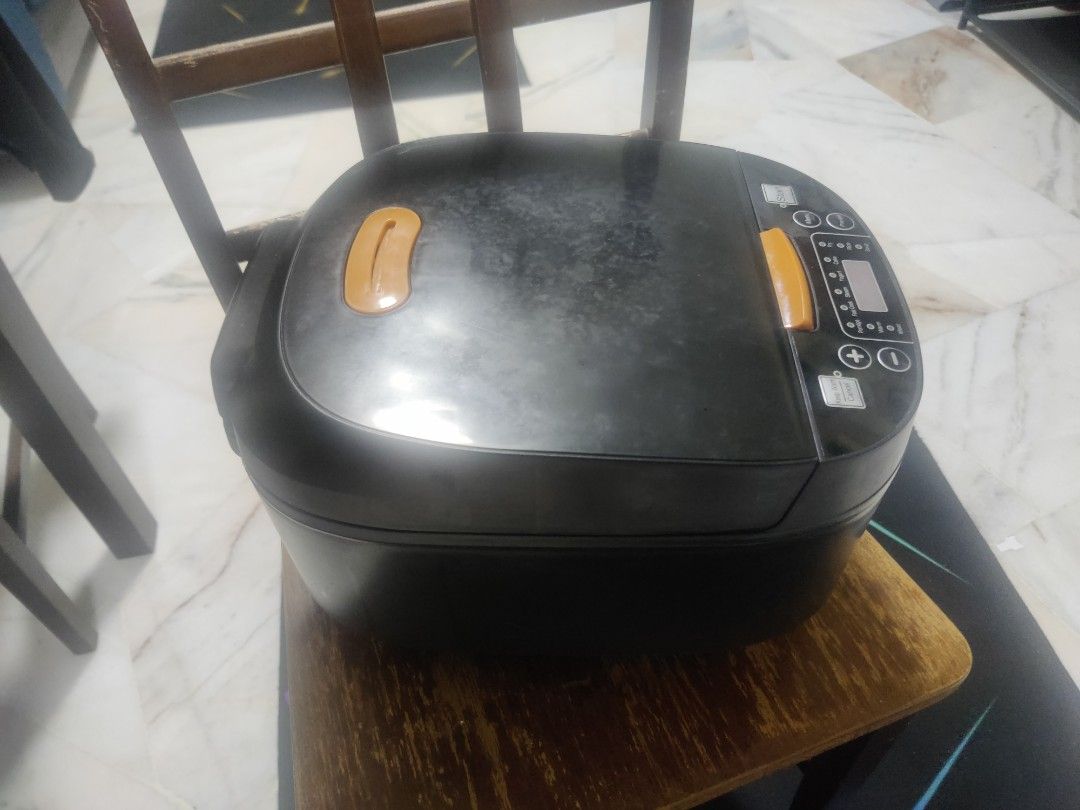 Rice cooker Multi Function. (Category: Cookers) located in Kuala Lumpur. Submitted by newtree.5d14b8 (Listing ID 1466330325, Image 2). Description: Masih Boleh pakai, bfungsi baik. cuma saran kan beli periuk besi untuk pakai, sbb yg ori dh bkarat..