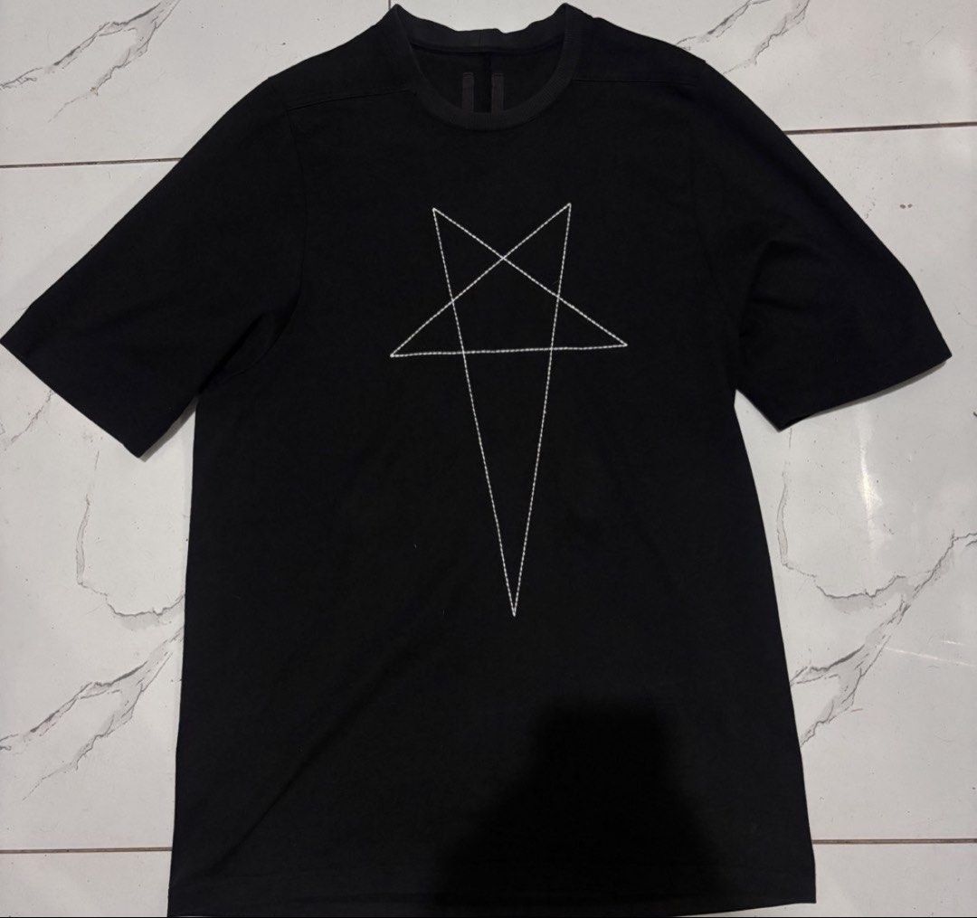 RICK OWENS (Category: Formal Shirts) located in Manila. Submitted by santino11111 (Listing ID 1466181280, Image 1). Description: .