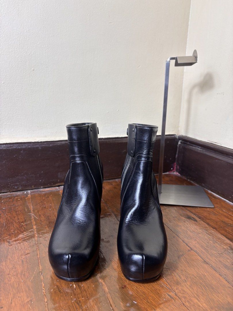 Rick Owens Leather buckled boots (Category: Boots) located in Manila. Submitted by earlylifecrisis3 (Listing ID 1466289390, Image 1). Description: Size 37 Condition 9/10 Measure it by inch Insole: 10 Outsole: 8 Heels: 4 •Refund / Returns not allowed allowed •Please do check the dimensions size on labels sometimes are not accurate on the sizing •Ask me before purchasing.