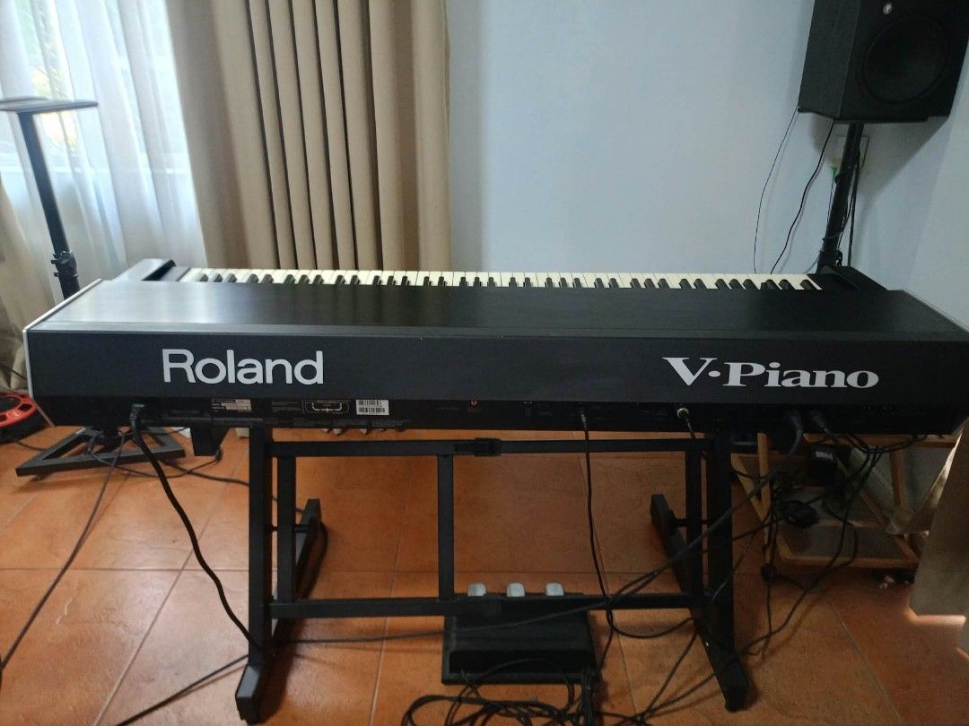 Roland V-Piano Digital Piano (Category: Musical Instruments) located in Rodriguez. Submitted by honeyshop.ph2026 (Listing ID 1466201236, Image 1). Description: FOR SALE❗ FOR SALE❗ 🎹 RARE ROLAND V-PIANO 88-KEY BUNDLE Price: ₱120,000 (Negotiable) Location: Rodriguez, Rizal (Strictly for PICK UP ONLY) 🏷️Selling my premium stage piano setup! Eto ay ligtas na naitransport galing New York gamit ang flight case. 100% working at well-maintained. Perfec