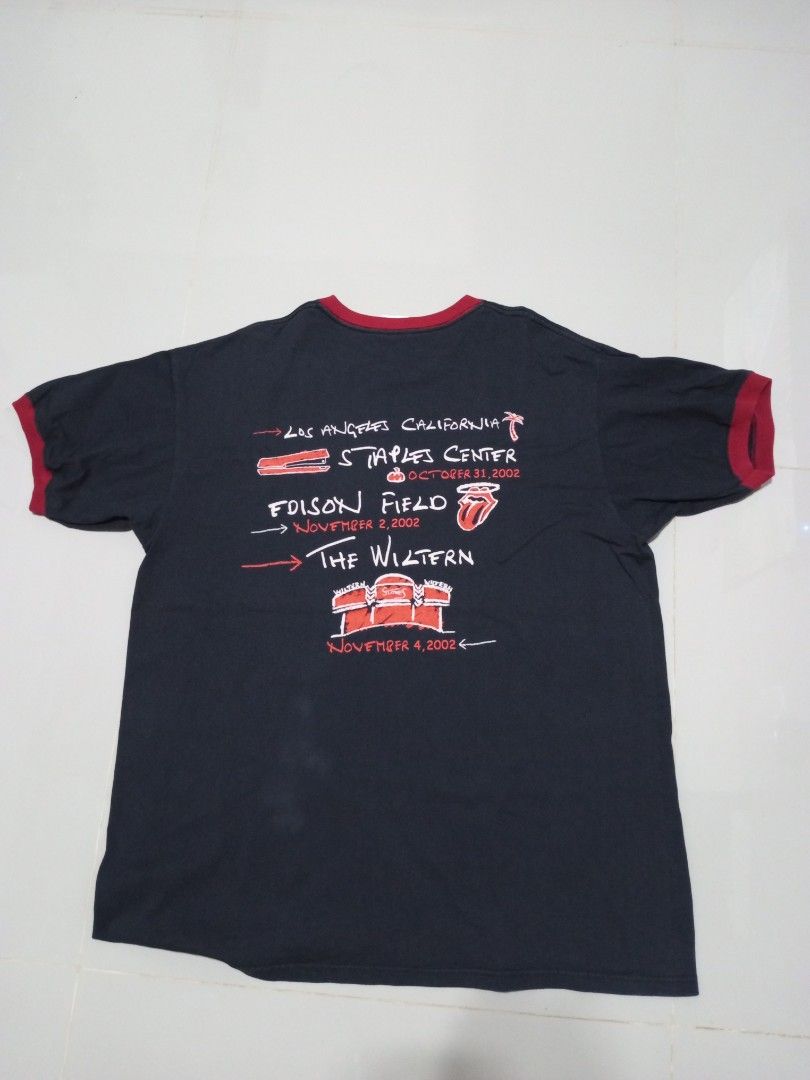 Rolling stone band tee (Category: Activewear) located in Manila. Submitted by _t20hrift (Listing ID 1466332780, Image 3). Description: Rolling stone band tee Size •Xl 23.5 | 30 dimension.