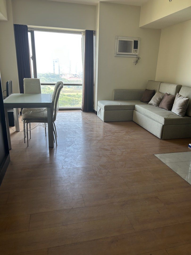 Rush: furnished studio (Category: Apartments & Condos) located in Manila. Submitted by malou.961 (Listing ID 1466242154, Image 2). Description: DIRECT CLIENT ONLY studio type clean title please contact the advertiser .