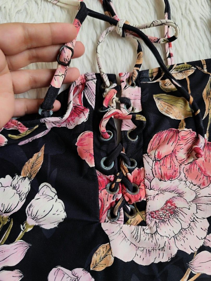 (S) Billabong Swimsuit (Category: Bikinis & Swimsuits) located in Paranaque City. Submitted by sl_shop05 (Listing ID 1466187204, Image 3). Description: 🌻Good Used🌻 🌼Brand: BILLABONG ➡️No Pads 💫tarnish see photo 💫sign of usage ✨Size: Small ❎𝑨𝒍𝒍 𝒊𝒕𝒆𝒎𝒔 𝒂𝒓𝒆 𝑷𝑹𝑬𝑳𝑶𝑽𝑬𝑫 𝒊𝒏 𝑮𝒐𝒐𝒅 𝑪𝒐𝒏𝒅𝒊𝒕𝒊𝒐𝒏 ❎𝑷𝒍𝒆𝒂𝒔𝒆 𝒅𝒐 𝒎𝒂𝒏𝒂𝒈𝒆 𝒚𝒐𝒖𝒓 𝒆𝒙𝒑𝒆𝒄𝒕𝒂𝒕𝒊𝒐𝒏𝒔. ❎𝑾𝑨𝑺𝑯 𝒃𝒆𝒇𝒐𝒓𝒆 𝑼𝑺𝑬‼️ ❎𝑩𝑼𝒀 𝒂𝒕 𝒚𝒐𝒖𝒓 𝒐𝒘𝒏 𝒓