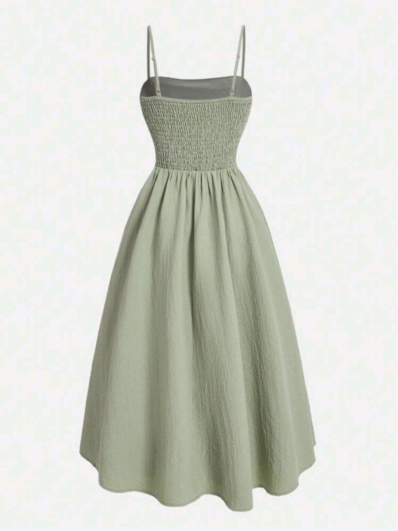 Sage green long dress (Category: Dresses) located in Los Banos. Submitted by trishami (Listing ID 1466159481, Image 2). Description: Color: Sage Green Material: Woven Fabric Composition: 97% Polvester, 3% Elastane Details: Backless, Ruched, Zipper Body: Unlined Neckline: Spaghetti Strap Pattern Type: Plain Style: Casual Type: Cami Waist Line: High Waist Occasion: Formal & Evening Hem Shaped: Flared Lined For Added Warmth: No Sleeve Length: Sleeve