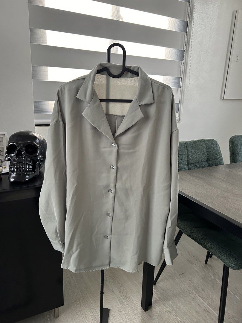 Sage Green Oversized Button-Up Shirt (L) (Category: Shirts) located in Dasmarinas. Submitted by sfclosetcleanup (Listing ID 1466238092, Image 2). Description: .