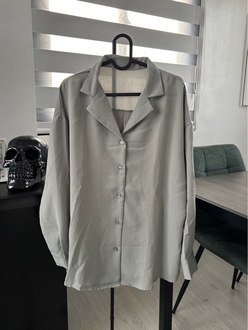 Sage Green Oversized Button-Up Shirt (L) (Category: Shirts) located in Dasmarinas. Submitted by sfclosetcleanup (Listing ID 1466238092, Image 1). Description: .
