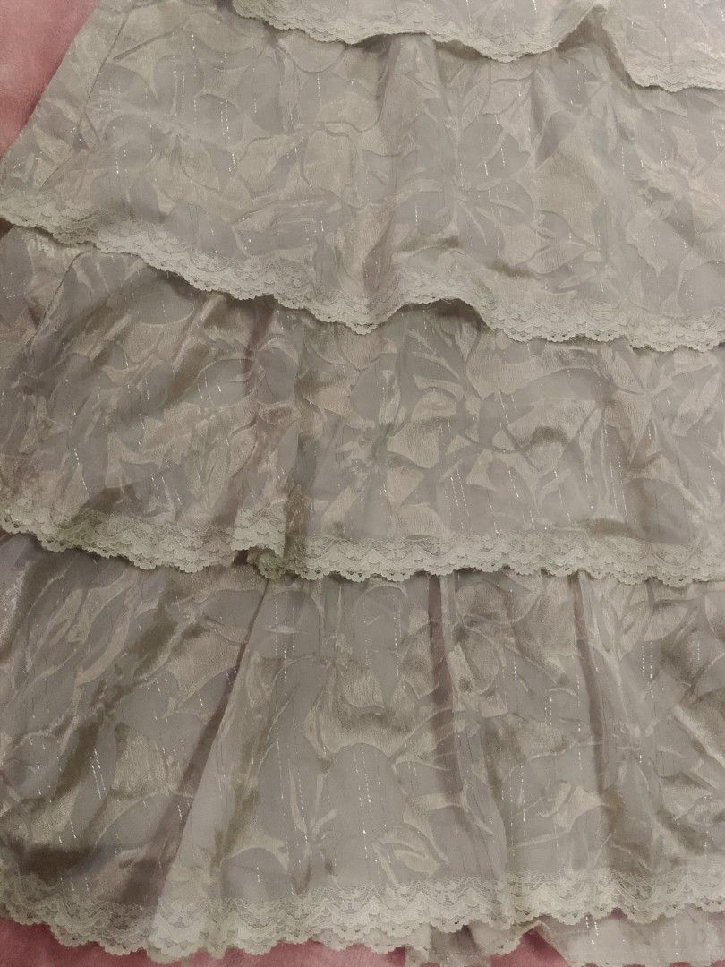 Sage Ruffle Cami (Category: Dresses) located in Himamaylan. Submitted by _lalaoise (Listing ID 1466201548, Image 2). Description: flowy dress, very pretty in person can fit xs - semi m (since it's flowy) rfs: not fit shipping thru j&t.