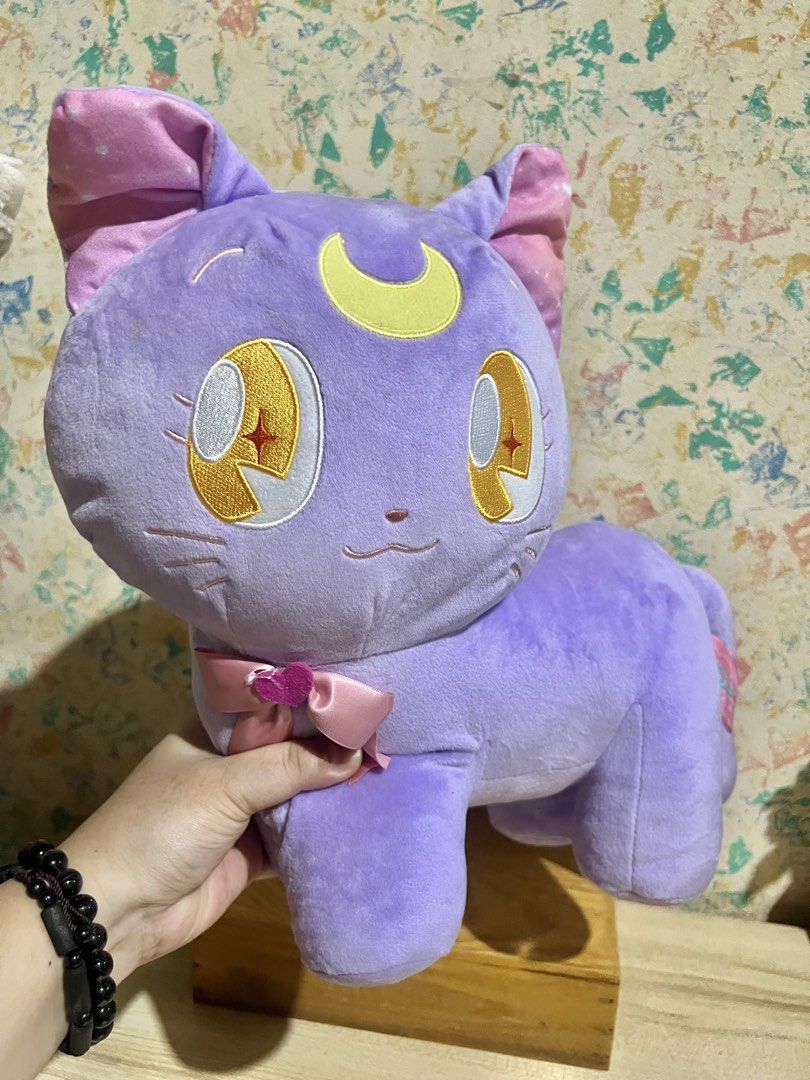 Sailormoon ~Luna~ Plush Toy (Category: Plushies & Soft Toys) located in Taguig. Submitted by lae.onlineshop (Listing ID 1466276762, Image 2). Description: Sailormoon ~Luna~ Plush Toy *With etiketa and paper tag *Pretty Guardian Sailor Moon Yumechic☆Luna Super Big Plush Toy ~Planet Style~ *THE COLOR MAY SLIGHTLY DIFFER FROM ACTUAL DUE TO LIGHTING AND/OR SCREEN RESOLUTION. *Will be shipped out slightly compressed. Release date: January 2020 Size: a