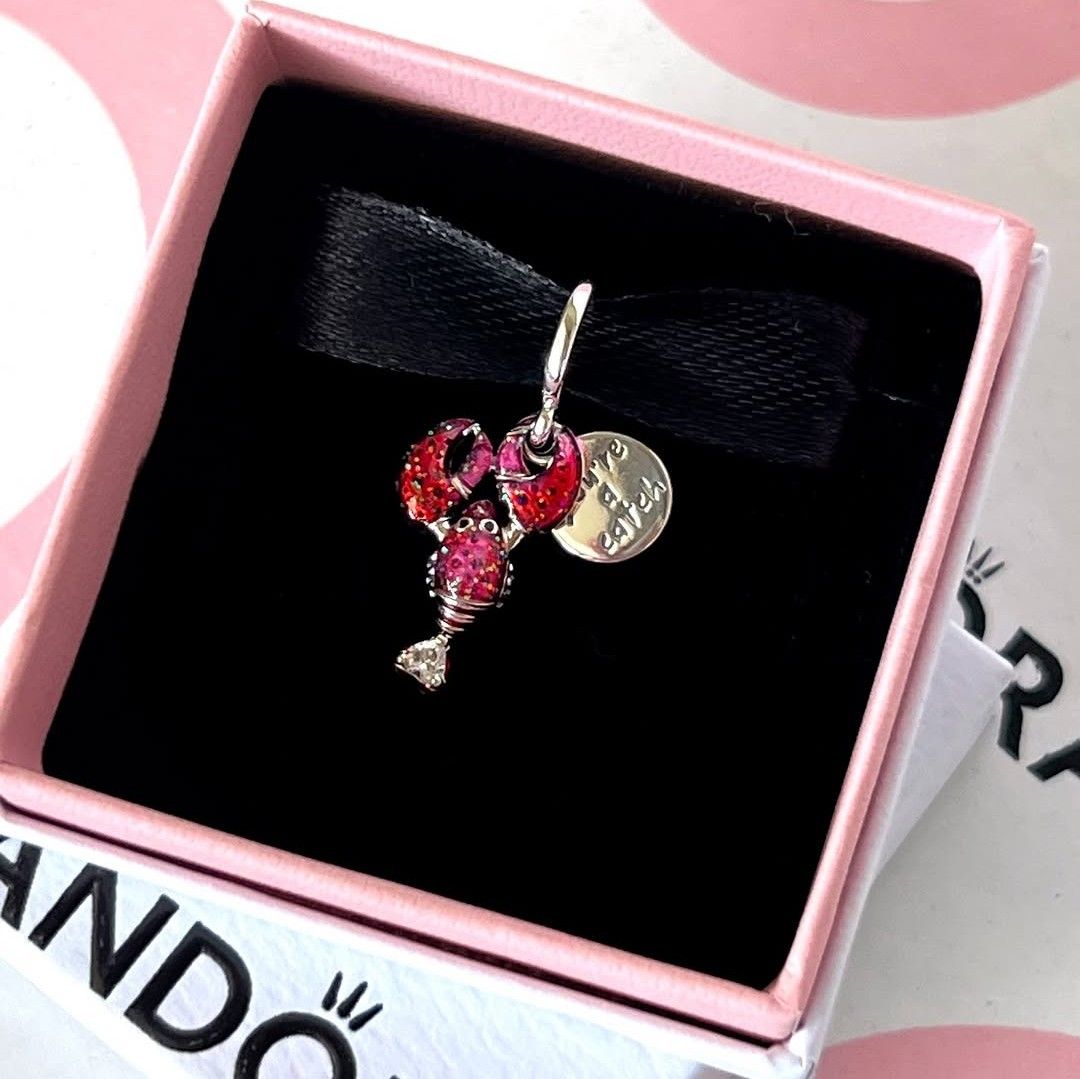 SALE❗Pandora Lobster Dangle Charm (Category: Charms) located in Manila. Submitted by badaloves_u (Listing ID 1466181005, Image 1). Description: - 💯 Authentic Pandora with Authenticity ALE marks - FREE Box and Paper bag 🛍️ - ✨ FREE Cleaning to any Pandora Store 🛵 LALAMOVE courier for same day delivery 🚚 J&T provincial courier.