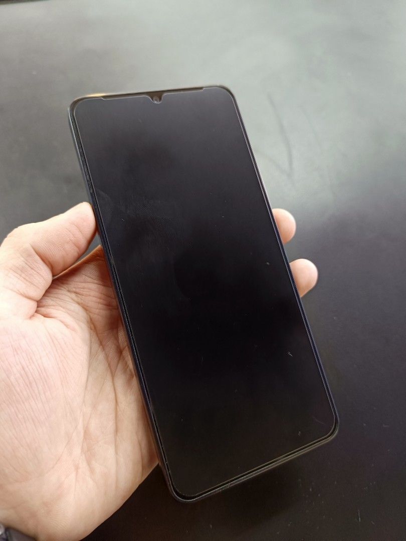 Samsung a07 (Category: Samsung) located in Caloocan City. Submitted by vd2022 (Listing ID 1466218262, Image 2). Description: 4gb ram 64gb storage rom Almost brand new Free blue case No issue, 1 dents lang sa gilid ng back, check pic. Reset, and test to sawa Monumento or divisoria meetup 6500 brandnew nian sa mga actual stores Rfs: 2nd phone d ko naggmit yang a07. Pwede swap sa higher unit, add ako. .