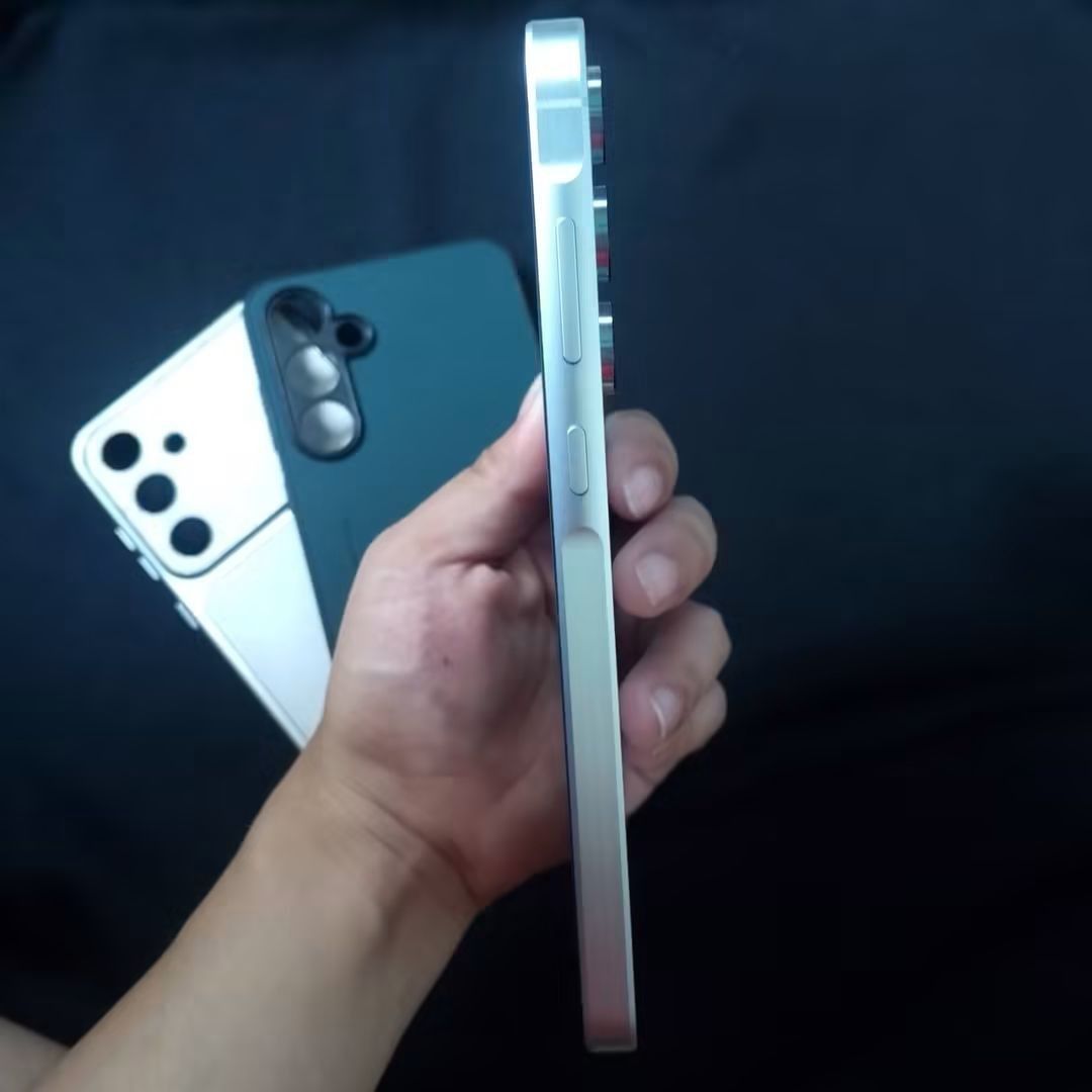 SAMSUNG A55 5G (Category: Samsung) located in Quezon City. Submitted by jonaxxx (Listing ID 1466190520, Image 2). Description: SAMSUNG A55 5G (White🤍) • Screen: 6.6-inch FHD+ Super AMOLED • RAM: 8 GB • Storage: 256 GB • Battery Capacity: 5000 mAh • No dents • NTC APPROVED • All Working (No hidden issue) • No History of Repair • Presentable and Smooth Performance (Like-New) • Unli check and Reset • Personal Phone RFS: Upgrade to higher unit..