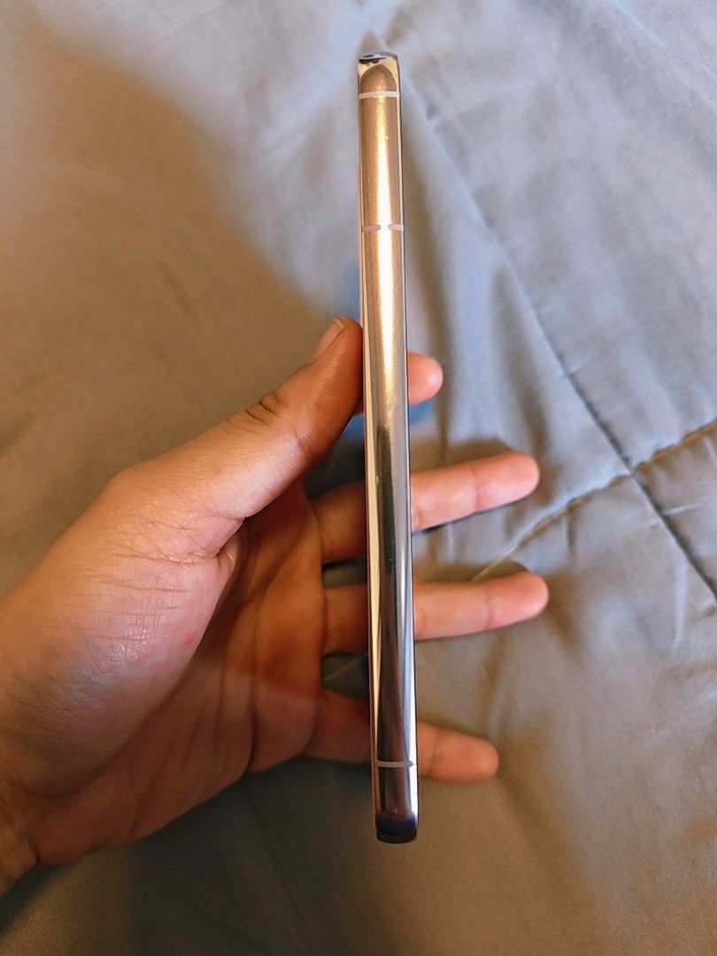 Samsung s22 5g (Category: Samsung) located in Manila. Submitted by allanabe (Listing ID 1466158511, Image 3). Description: 6390 Original samsung s22 5g 256gb rom 8gbram 6.1 dynamic amoled 2x display Snapdragon 8 Gen 1/exynos 2200 5g connection Super linaw cam Minor issue line as normal skit samsung All working or di nkakaafect s perf.