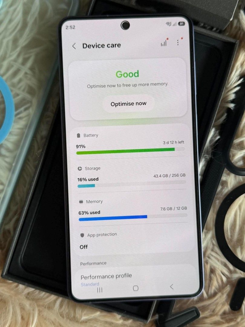 SAMSUNG S26 PLUS (Category: Samsung) located in Santa Rosa. Submitted by joyce1920 (Listing ID 1466297706, Image 2). Description: SAMSUNG S26 PLUS 256Gb 12Gb Smart & Tnt Locked Almost new No issues Complete package with cases 40,500 Selling 42,500 Swapping Santa Rosa Laguna📍.
