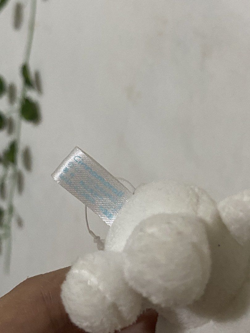 Sanrio Cinamoroll Charm (Category: Plushies & Soft Toys) located in Guagua. Submitted by toy_corner (Listing ID 1466234500, Image 3). Description: Like new NO ISSUE Pampanga loc J&t courier Can do bundle price Mop: Gcash.