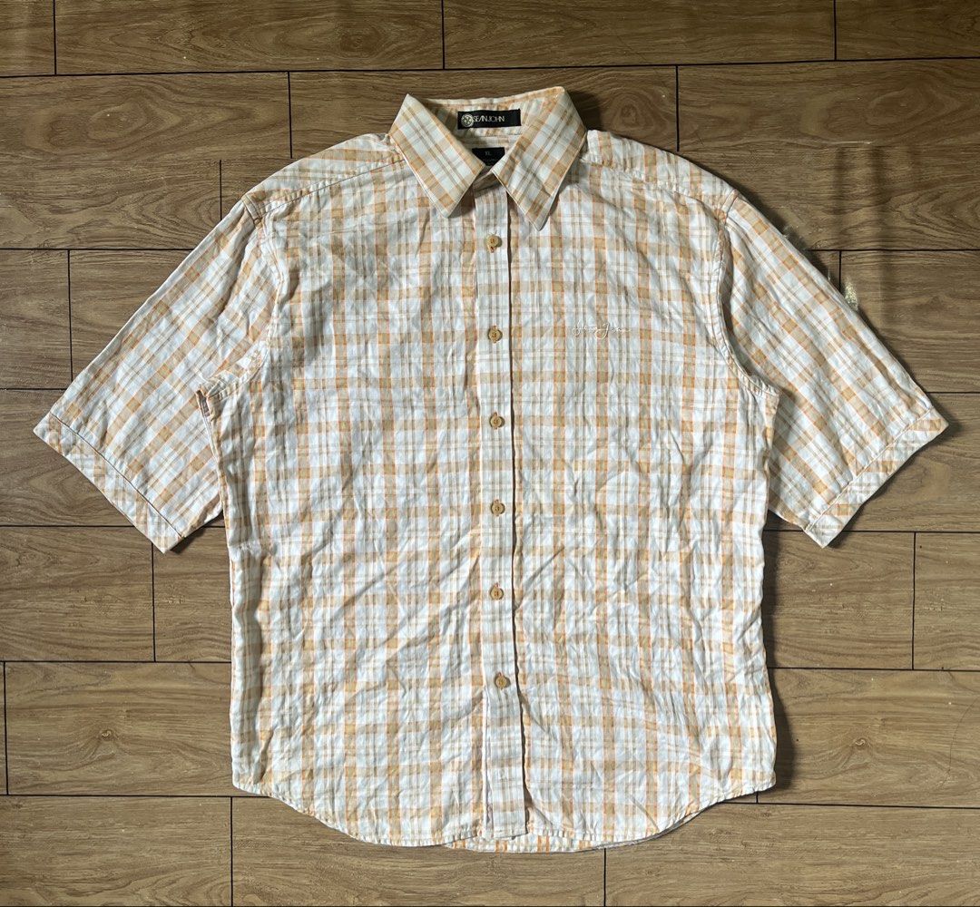 Sean John Plaid Button Up Polo Shirt (Category: Tshirts & Polo Shirts ) located in Manila. Submitted by tvrfinds (Listing ID 1466209590, Image 1). Description: Sean John Plaid Button Up Polo Shirt Size XL on tag Dimes: W - 24 L- 31 -Authentic -Color rate: 9.5/10 -Flawless -Excellent 📩📩.