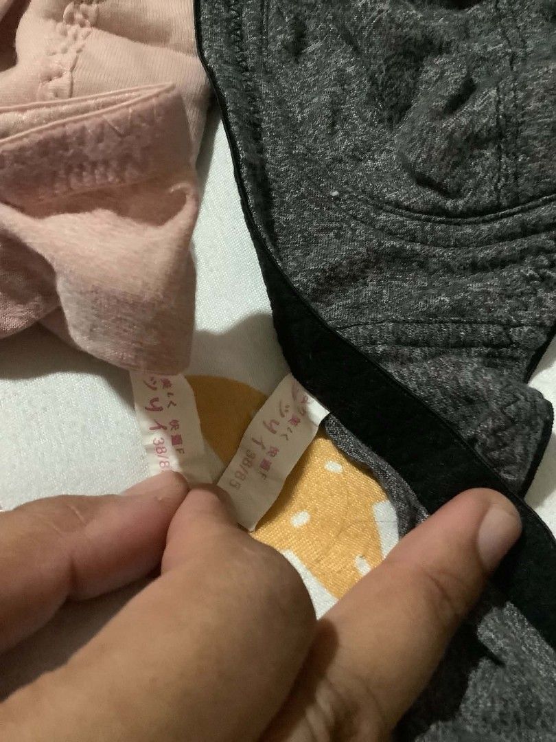 SET Assorted Women Bras (38/85-40/90) (Category: Undergarments & Loungewear) located in Caloocan City. Submitted by pibibizprelovedz (Listing ID 1466285089, Image 3). Description: GET ALL FOR 300 I've only tried it once to check if it fits! It does! but its not flattering on me + I'm not use to the thick material (I'm pawisin) RFS: decluttering - Pink and Black w/ grey have no foam whike the other 3 have built in foam - Grey one at the bottom is 