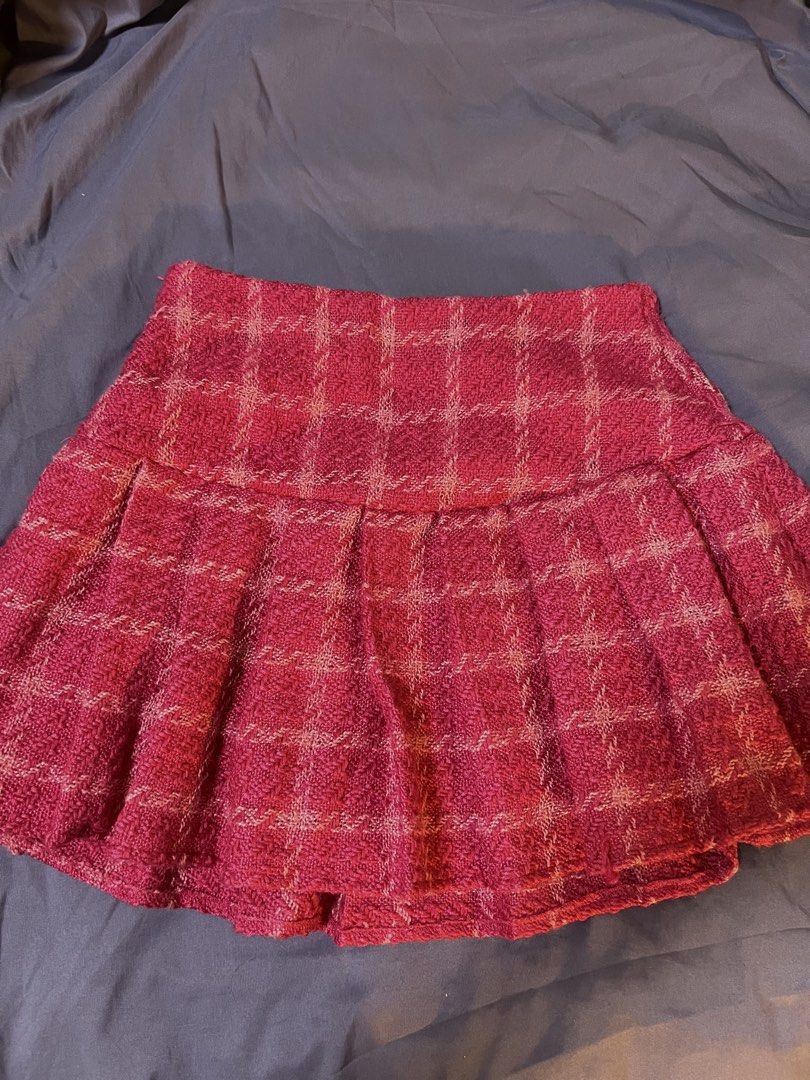 shein pink plaid mini skirt (Category: Skirts) located in Quezon City. Submitted by alexxis_ (Listing ID 1466242432, Image 2). Description: • dm for more details ! • sf shouldered by buyer :) • loc: QC.