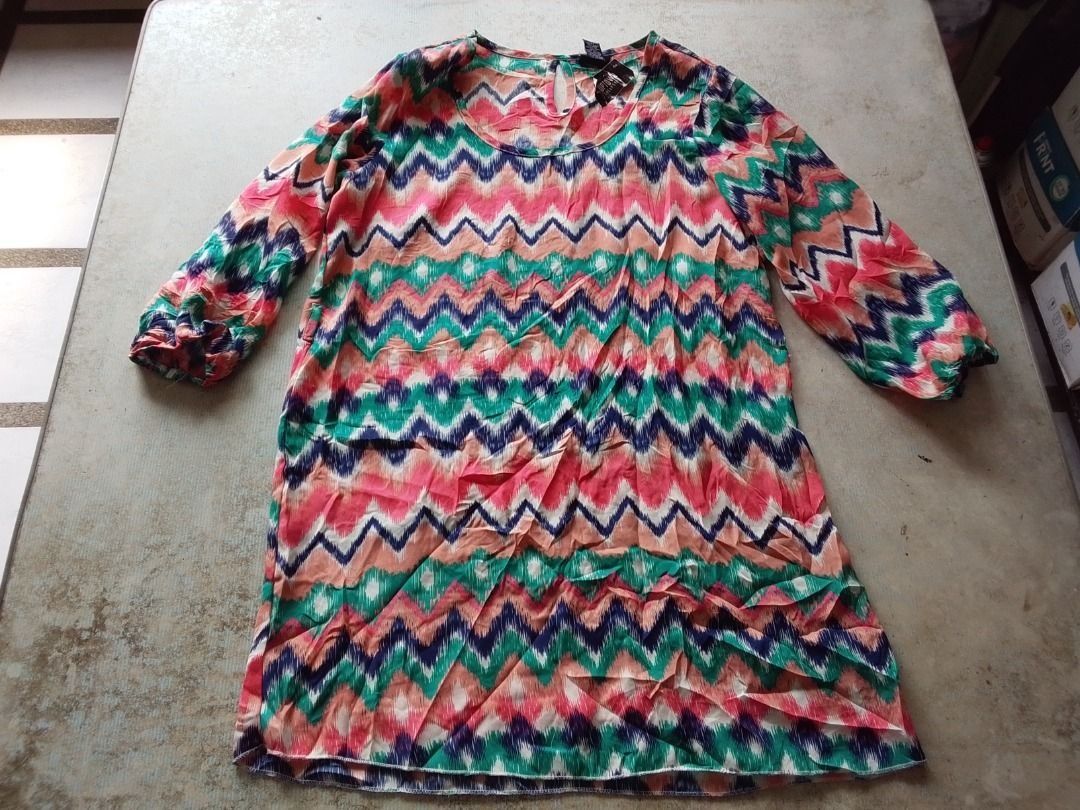 Shirt long sleeves US BNEWTAG (Category: Shirts) located in Los Banos. Submitted by mania-62906 (Listing ID 1466256615, Image 1). Description: BNEWTAG. US Medium. Made of light material not transparent or luscent..