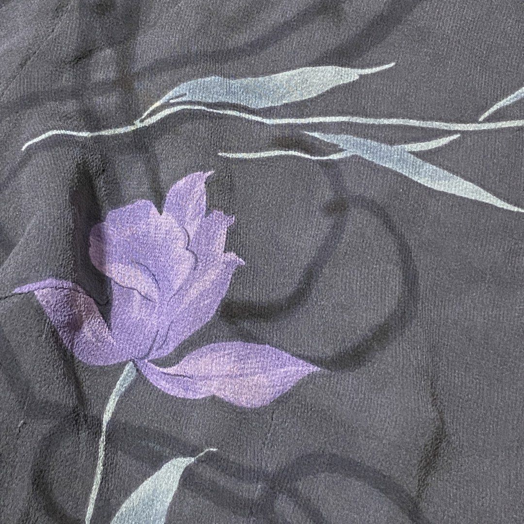 Silk top with inner (Category: Blouses) located in Ajuy. Submitted by savvyclassics (Listing ID 1466310129, Image 3). Description: extra large.