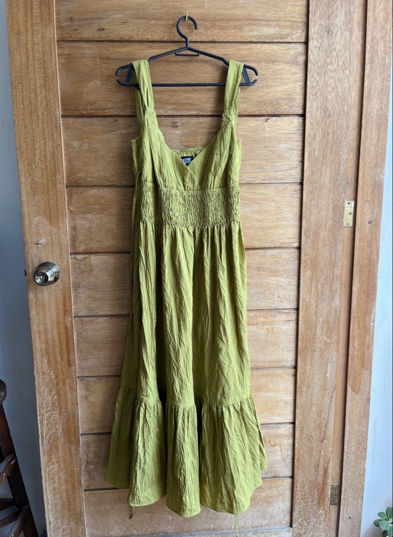 Simone Turpin Long Dress (Category: Dresses) located in Calamba. Submitted by maceyangelie (Listing ID 1466171834, Image 1). Description: .