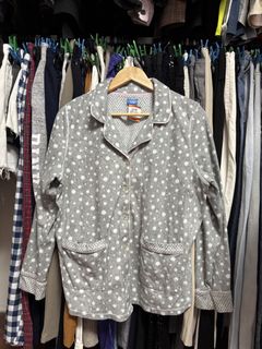 (Category: ) located in . Submitted by isabelasthriftclothes (Listing ID 1466303486, Image 1). Description: .