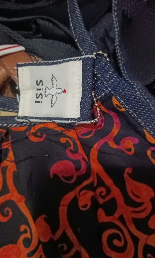Sisi tote boho bag (Category: Belt bags, Clutches and Pouches) located in General Santos City (Dadiangas). Submitted by japan-ukay (Listing ID 1466225429, Image 2). Description: .