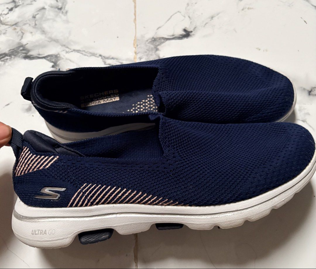 Skechers ultrago us 7 (Category: Sneakers) located in Koronadal. Submitted by bulilitfam (Listing ID 1466193092, Image 2). Description: Ukaysource Skechers ultrago Excellnt cond Size on tag us 7 eur 37 Insole 24cm Minimal sign of usage nsa loob Pls chexk last pic.