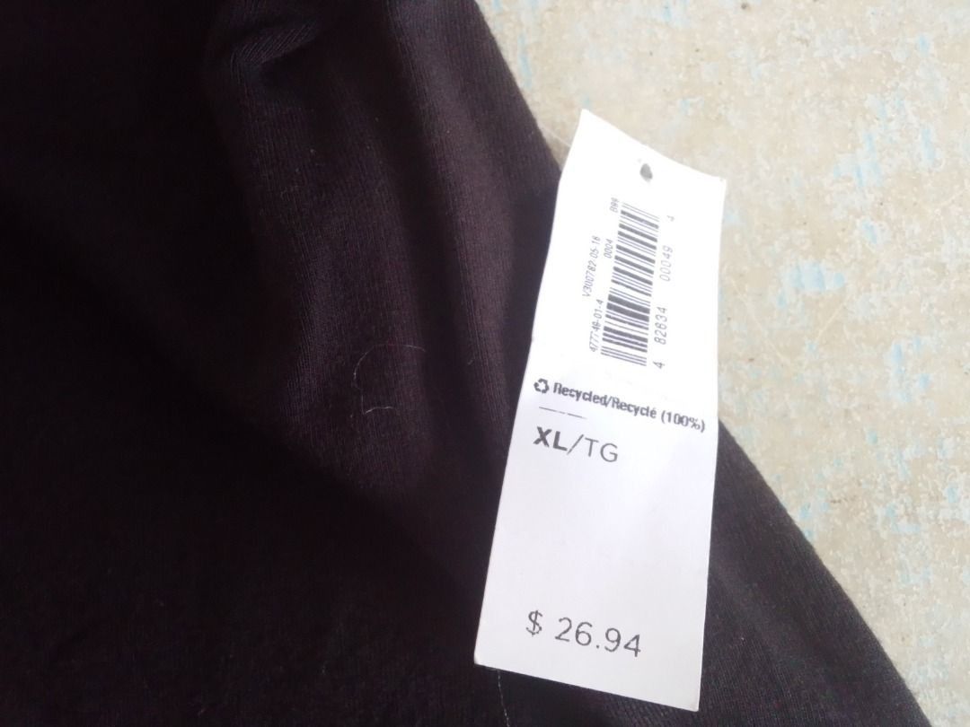 Skirt US BNEWTAG (Old Navy) (Category: Skirts) located in Los Banos. Submitted by mania-62906 (Listing ID 1466258992, Image 2). Description: BNEWTAG. US Extra Large.