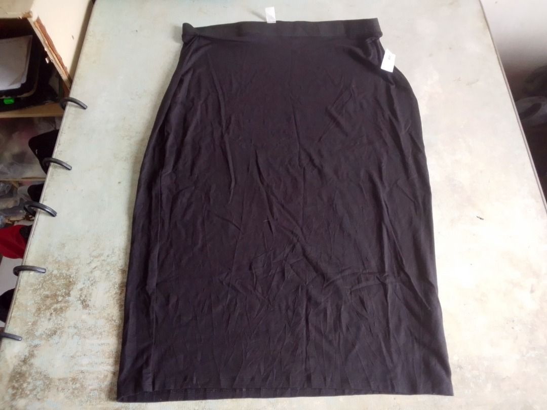 Skirt US BNEWTAG (Old Navy) (Category: Skirts) located in Los Banos. Submitted by mania-62906 (Listing ID 1466258992, Image 1). Description: BNEWTAG. US Extra Large.