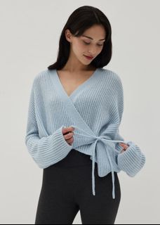 (Category: ) located in . Submitted by lalainecloset22 (Listing ID 1466183469, Image 1). Description: .