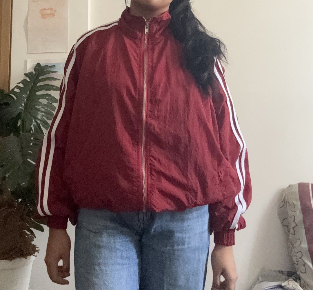 SMYTH Windbreaker jacket (Category: Coats, Jackets and Outerwear) located in Manila. Submitted by celine3103 (Listing ID 1466211372, Image 1). Description: .