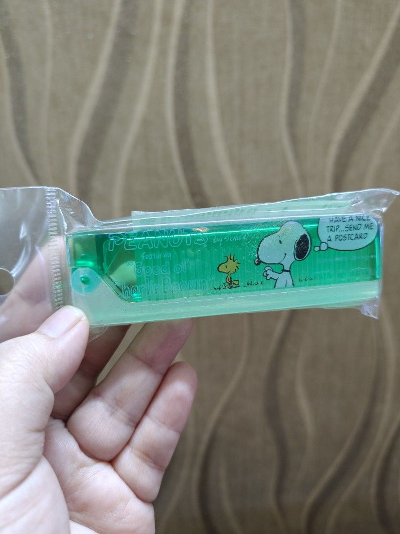 Snoopy Foldable Comb (Category: Plushies & Soft Toys) located in Santa Rosa. Submitted by mmps249.1 (Listing ID 1466265569, Image 1). Description: Crossposted Mine now, pay now shipping courier: JRS only Gcash payment upon order No reservations.