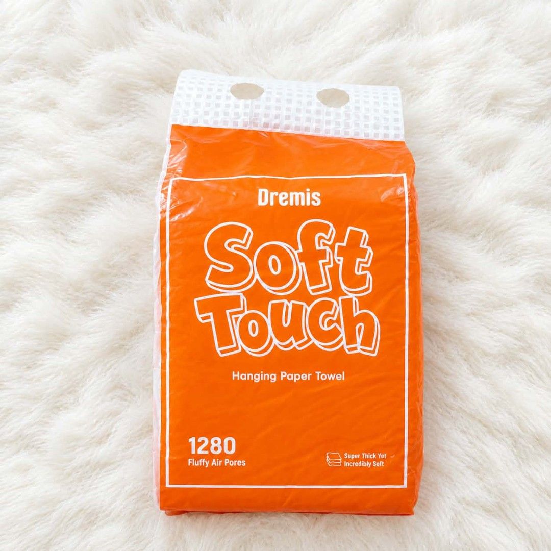 SOFT TOUCH HANGING PAPER TOWEL (Category: Sanitary Hygiene) located in Manila. Submitted by parispenguin (Listing ID 1466175545, Image 1). Description: .