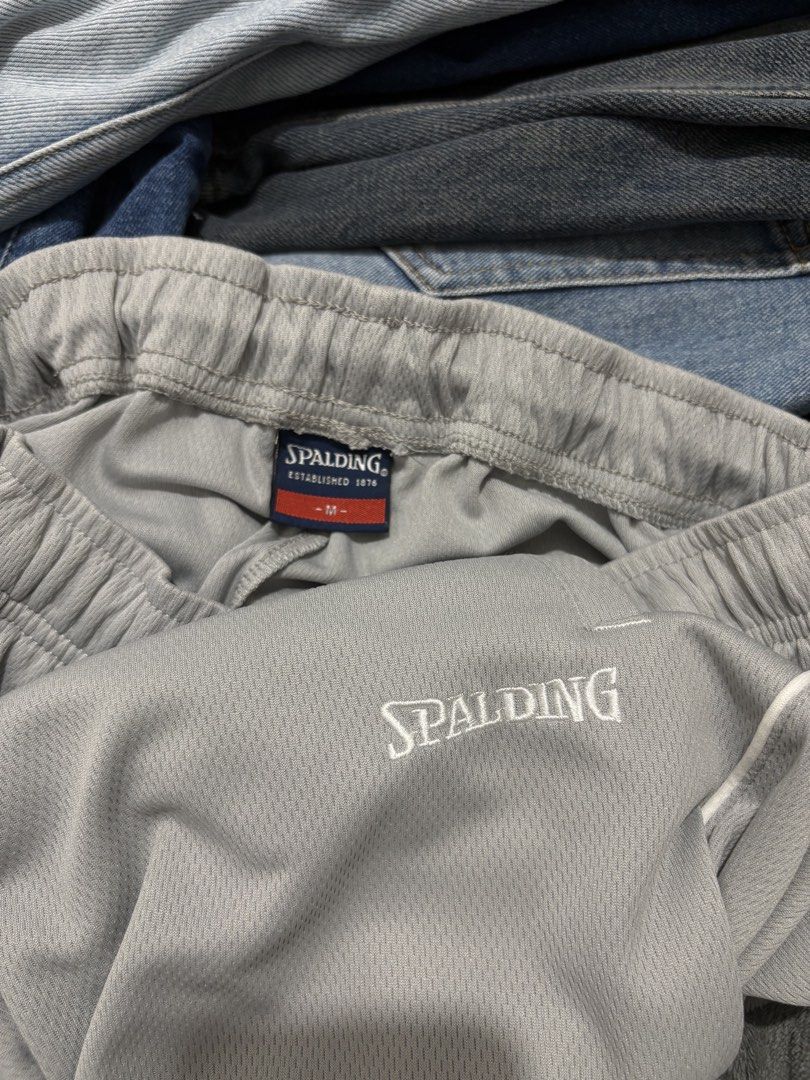 Spalding Unisex Pant (Category: Other Bottoms) located in General Trias. Submitted by hiraethcullen (Listing ID 1466325653, Image 2). Description: Waist - 12-30 inches Length - 34 Direct JNT 📍 General Trias, Cavite.