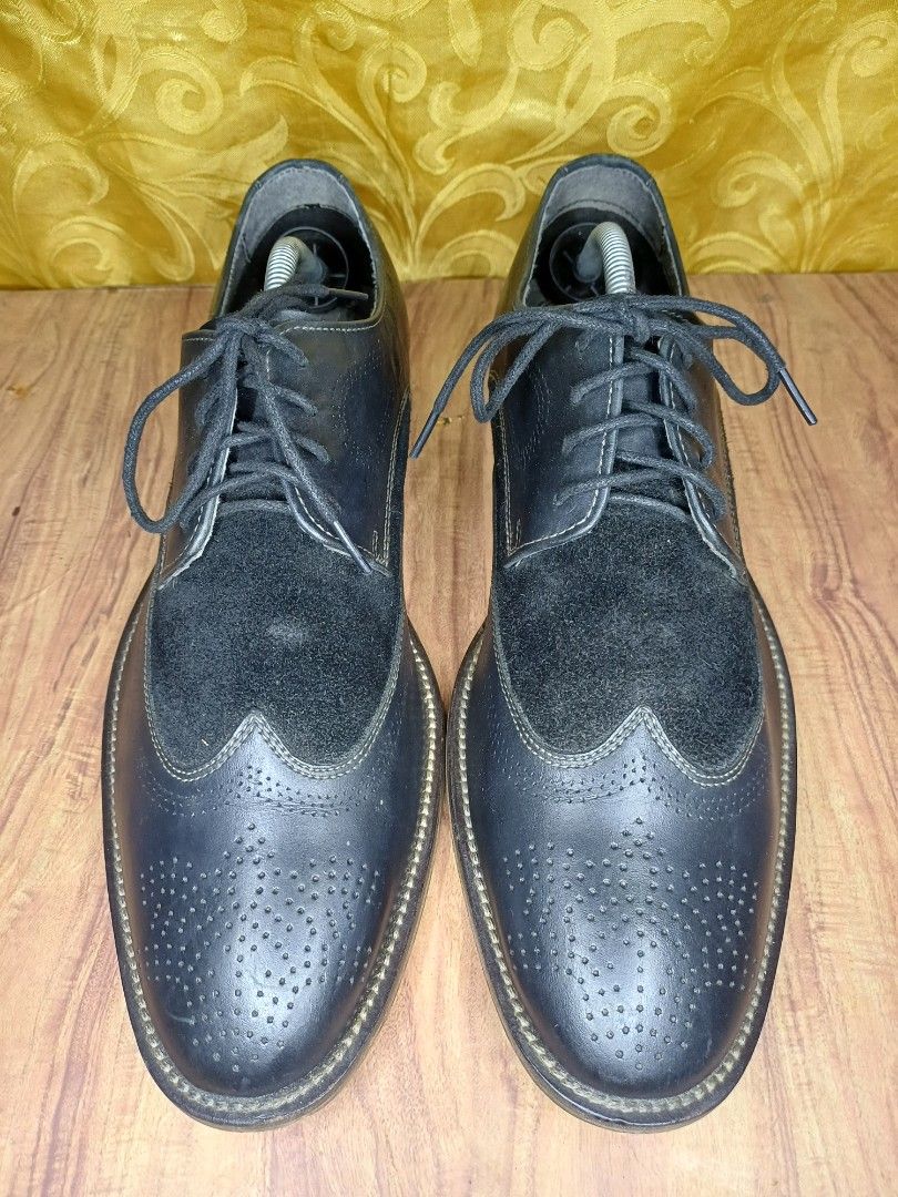 Stacy Adams FullBrogue Derby ◾️👞 (Category: Dress Shoes) located in Quezon City. Submitted by jstreetsole (Listing ID 1466160481, Image 1). Description: Stacy Adams FullBrogue Derby◾️👞 Size 10 / 44 , 28 cm 📏 ✅Secondhand ✅Excellent Condition ✅Leather •💰 Payment Method. G-cash or meet up around Qc Commonwealth - Cod Along Metro manila •Can do Via. -Lalamove 🏍 -Jnt 🚌 -Lbc 🚌 Price: 1.3k Direct message for more details..