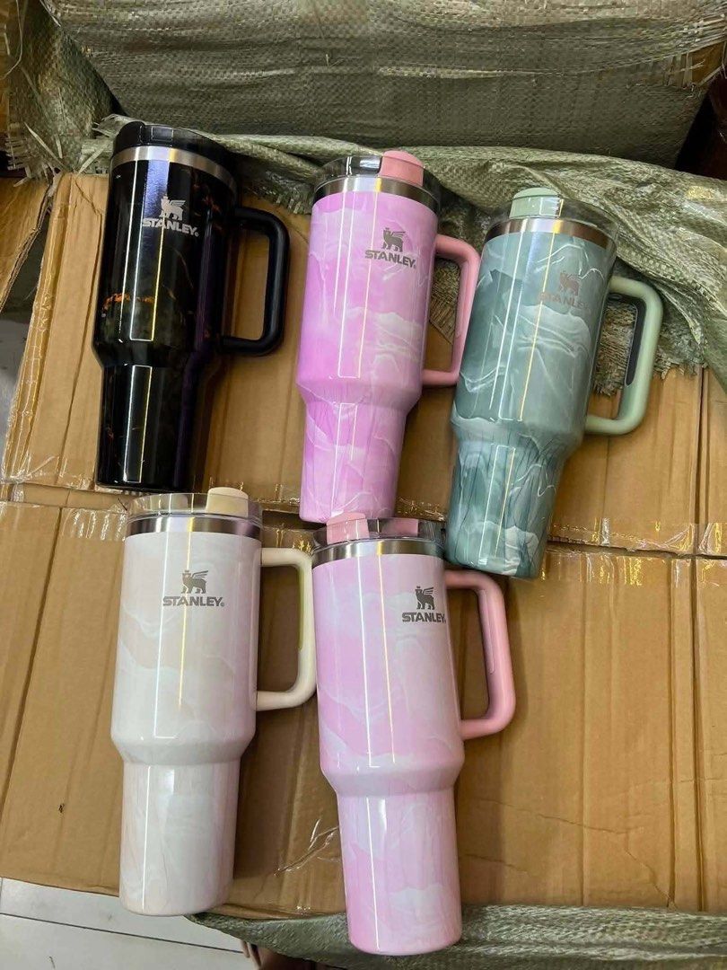 STANLEY TUMBLERS (Category: Everything Else Others) located in Manila. Submitted by youngflower.11acf4 (Listing ID 1466185728, Image 2). Description: STANLEY TUMBLERS 🏷️1000 retail 🏷️900 min 5 🏷️800 min 10 30oz, 40oz, 700ml available 📎Hot & cold Yes to choosing colors perfect for gift this christmas and birthday’s. for more details kindly message me in blue app. (Natari Fashion Clothing/Mariel Miano Vidallon.) ~ No COD ~ No dp, No reservation
