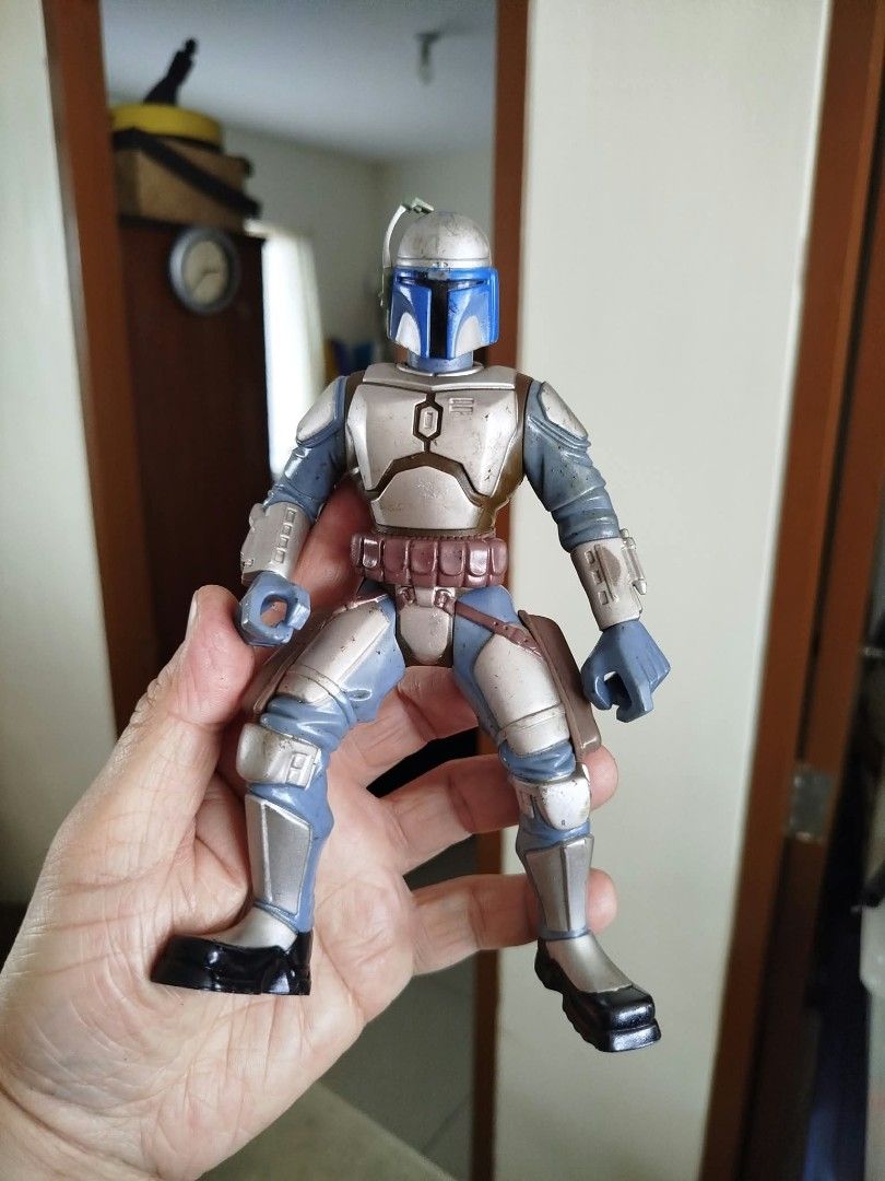 Star wars Darth Vader figure (Category: Action & Battle Toys) located in Quezon City. Submitted by toys_r_here (Listing ID 1466178889, Image 3). Description: GOOD FOR GIFT AND COLLECTION 590 each as is po Good condition First to pay gets the item pa check nalng sa pic yun condition pm me for questions ship pwede lalamove or jnt qc and marikina area.