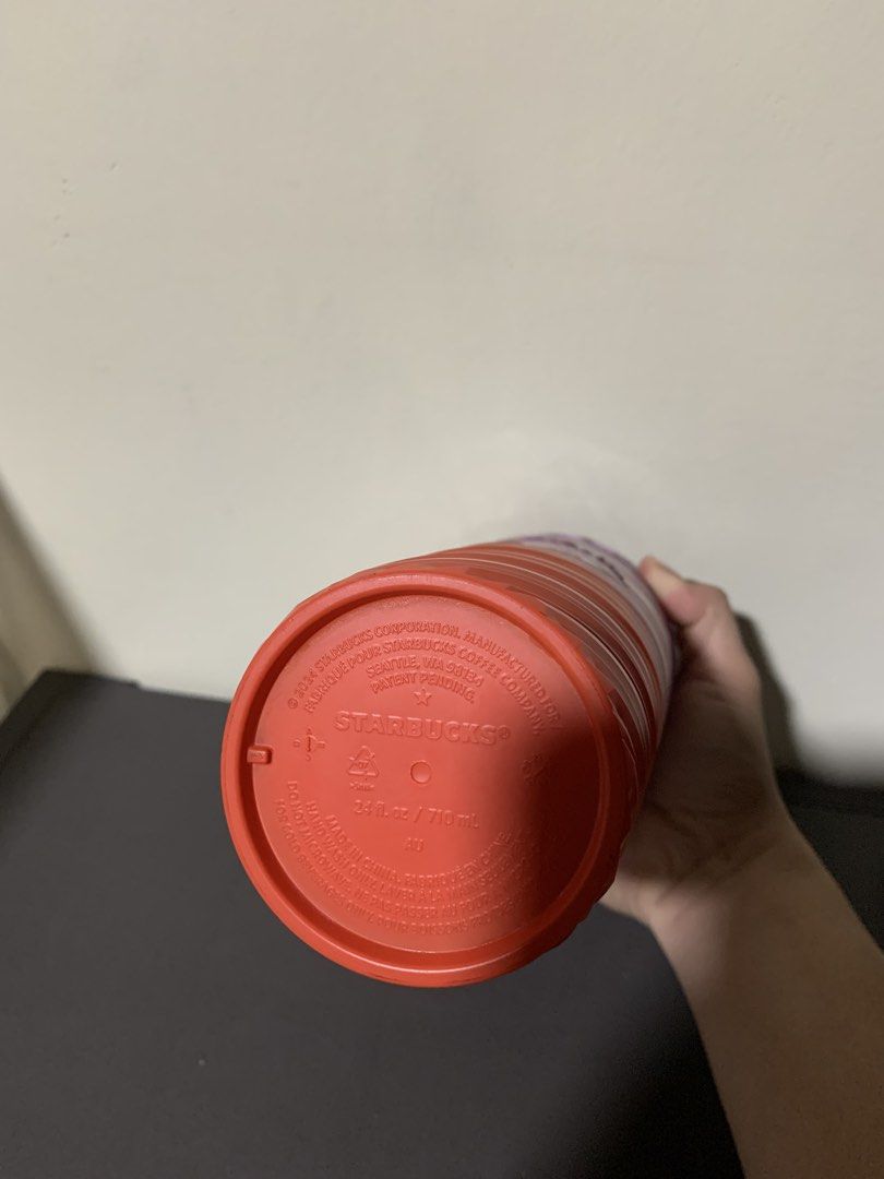 Starbucks (Category: Water Bottles & Tumblers) located in Cebu City. Submitted by axel_pm28 (Listing ID 1466172510, Image 3). Description: from SB canada no issues decluttering .