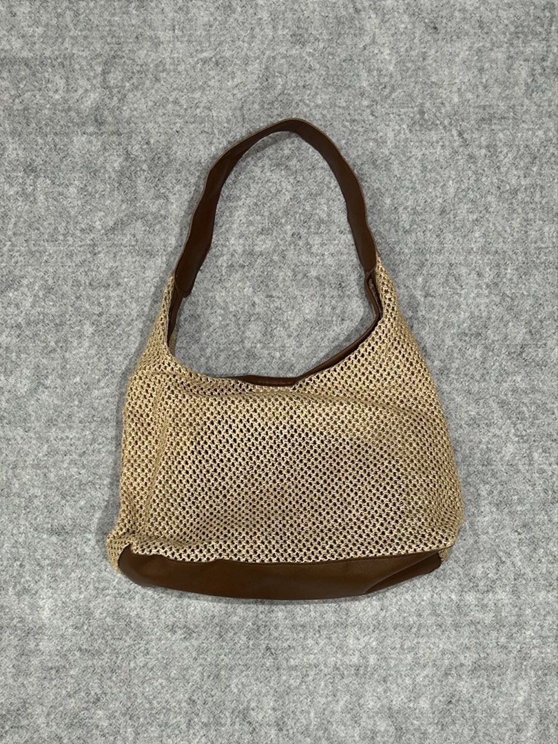 Straw Shoulder Bag (Category: Shoulder Bags) located in Balanga. Submitted by shenanigansph (Listing ID 1466326645, Image 1). Description: *personal bag condition: 9/10 flaws: signs of use rfs: decluttering 𝘊𝘖𝘓𝘖𝘙 𝘔𝘈𝘠 𝘝𝘈𝘙𝘠 𝘚𝘓𝘐𝘎𝘏𝘛𝘓𝘠 𝘋𝘜𝘌 𝘛𝘖 𝘓𝘐𝘎𝘏𝘛𝘐𝘕𝘎 🪩.