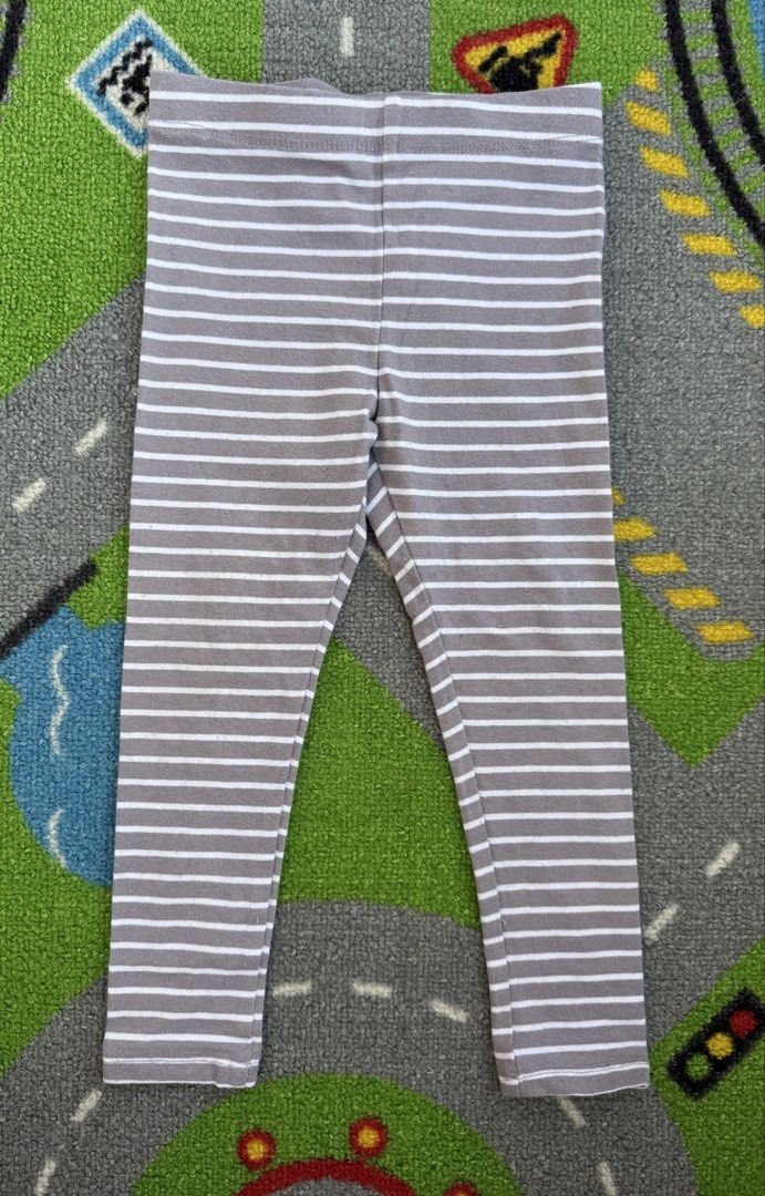 Striped Kids Leggings Pants (Category: Babies & Kids Fashion) located in Rizal. Submitted by preloovved (Listing ID 1466270890, Image 1). Description: Super comfy black and white striped leggings for kids! Features an easy elastic waistband and stretchy fabric that's perfect for daily play. Easy to mix and match with any top. Preloved, 2yo Meet-up only in GB1 San Mateo, Rizal Shipping fee c/o buyer. Tres Marias or J&T express Payment to be sent t