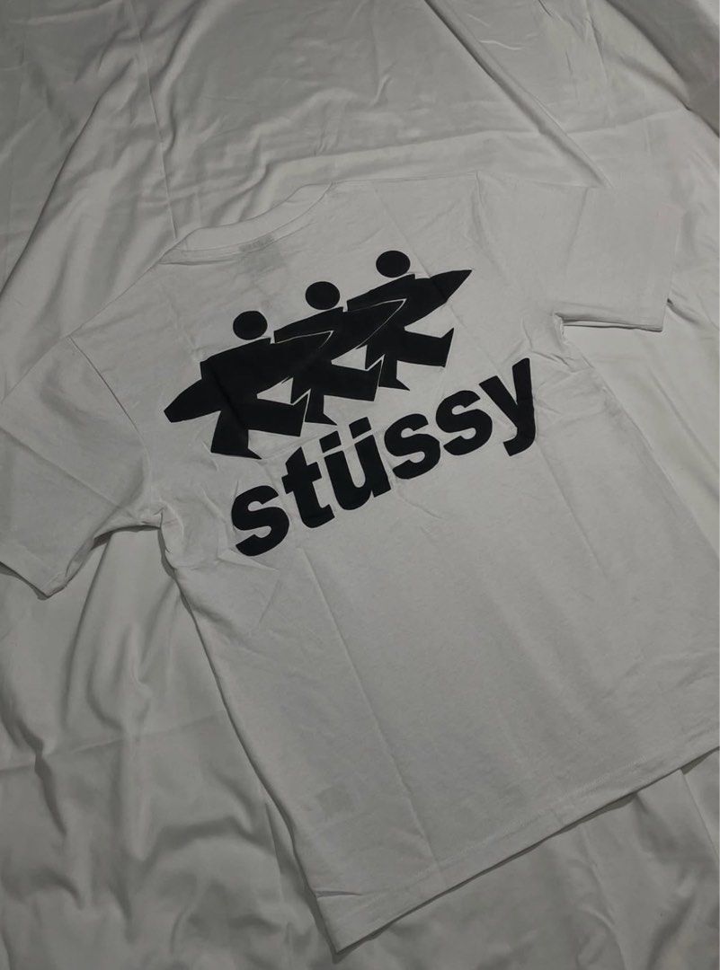 Stüssy White Graphic Tee (Category: Tshirts & Polo Shirts ) located in Manila. Submitted by caliii1 (Listing ID 1466295591, Image 1). Description: Stüssy White - 280-300 gsm - premium quality - individual ziplock and complete tags.