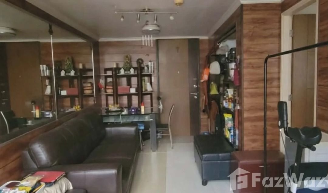 Studio Condo for sale at The Bellagio 3 (Category: Apartments & Condos) located in Makati City. Submitted by propertyproph (Listing ID 1466224924, Image 2). Description: 🏙️ Bellagio 3 BGC – Spacious Loft Condo with Parking ✨ Rare 60.2 sqm loft unit with parking in the heart of BGC — a blank canvas ready for your own design. 📍 Bellagio Tower 3, BGC, Taguig 💰 ₱14,500,000 📐 60.20 sqm 🏠 Loft Layout 🏢 6th Floor 🚗 1 Dedicated Parking Slot 📄 Cle