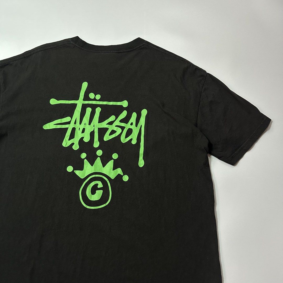 Stussy Broken Crown Logo black tee (Category: Activewear) located in Dagupan City. Submitted by unknownlootph (Listing ID 1466326127, Image 2). Description: Size: fits Medium to Large (21x30) Condition: 9/10 Color rate: 9/10 Issue: minimal hairline crackprints (Legit/Authentic).