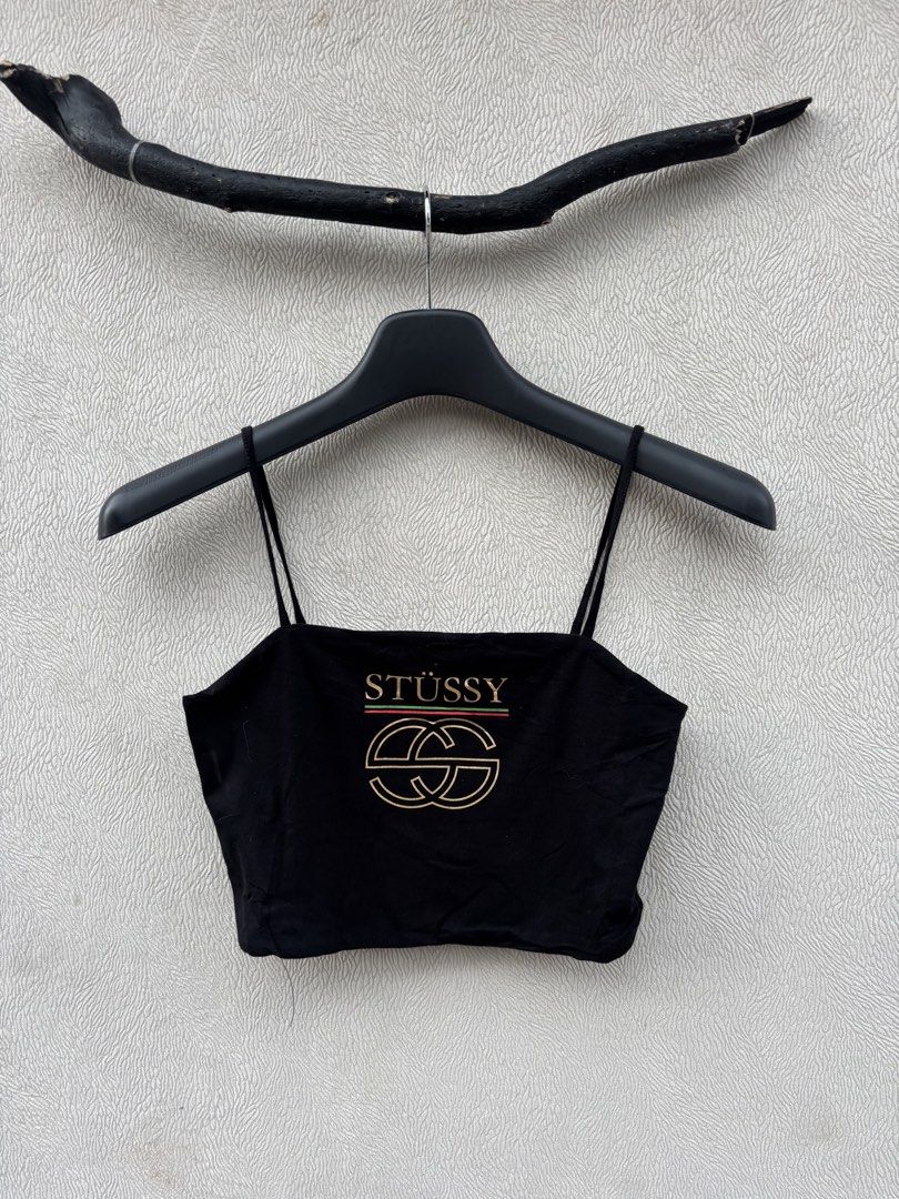 Stussy Crop Top (Category: Shirts) located in Baybay. Submitted by thrift.ed2023 (Listing ID 1466235501, Image 1). Description: Stussy Crop Top Size 8 on Tag Small to Medium 14x8 No Issue Good as New.