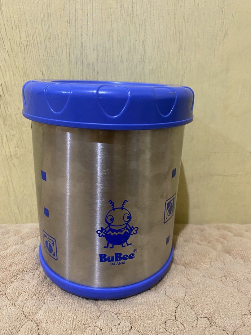 Sun Kung BuBee Vacuum Rice Box M-700B 0.7L (Category: Food Organization & Storage) located in Baguio. Submitted by thrift_bonita (Listing ID 1466241745, Image 3). Description: - Brand/Model: Sun Kung M-700B - Capacity: 0.7L - Design: Blue plastic lid and base with cute BuBee character graphics - Origin: Made in Taiwan - Manufacturing Date: April 2020 - Condition: Clean interior, excellent for keeping meals warm.