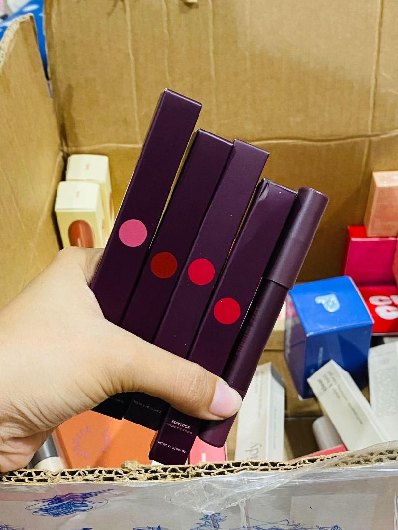 Sunnies staystick lipcrayon (Category: Makeup) located in Muntinlupa City. Submitted by chevyxcs (Listing ID 1466313294, Image 1). Description: Sunnies staystick lipcrayon P310 / 495SRP • mabuhay • velveteen • dame • dream girl.